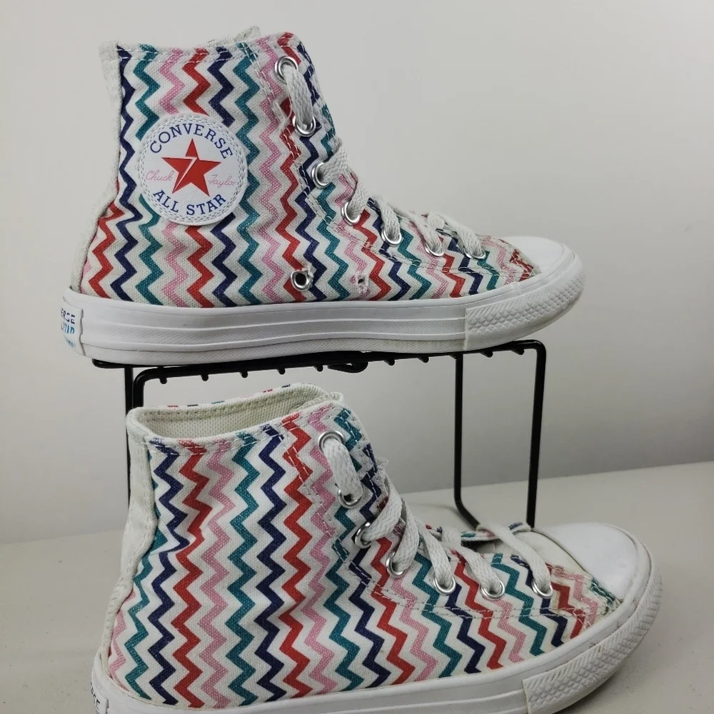 Converse chuck Taylor All-Star sz 2 youth Kids